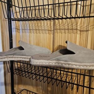 TOMS Santiago Espadrille Mule Beige Suede Size 8 New